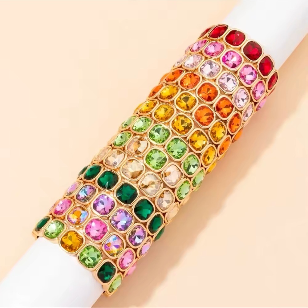 Diamond Green Haze Gemstone Crystal Stretch Bracelet - Picture 5 of 16